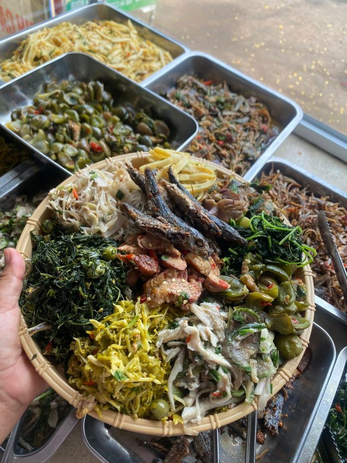quán cơm đồng bào ngon ở Đắk Lắk Amizim