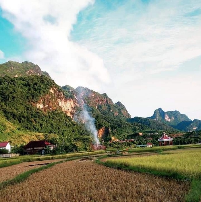 Bản Bon Sơn La với cảnh đẹp bình yên, thư thái