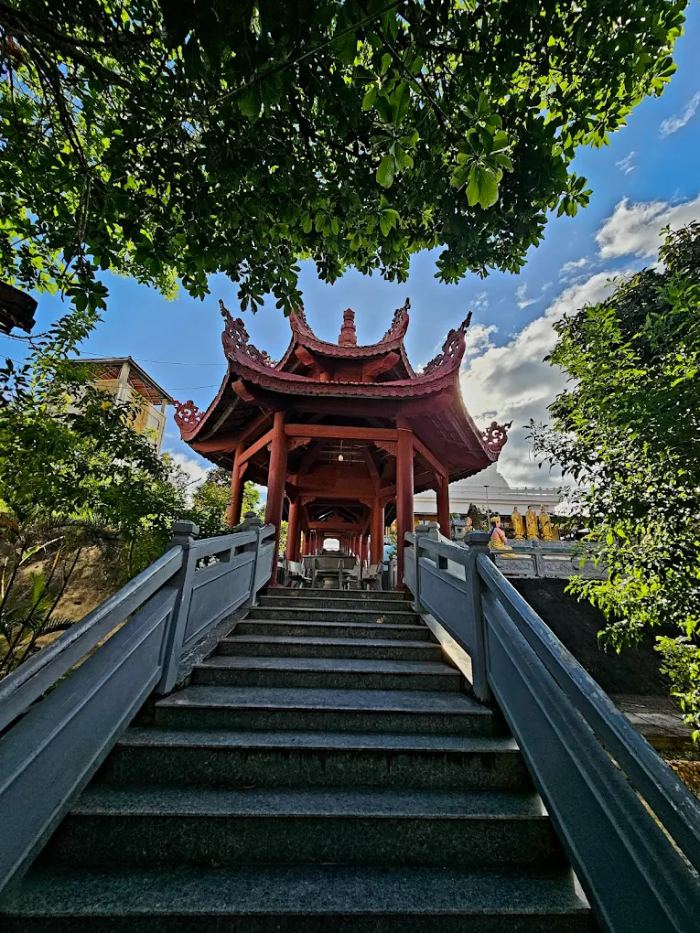 lưu ý khi thăm chùa Huệ Chiếu Kon Tum 