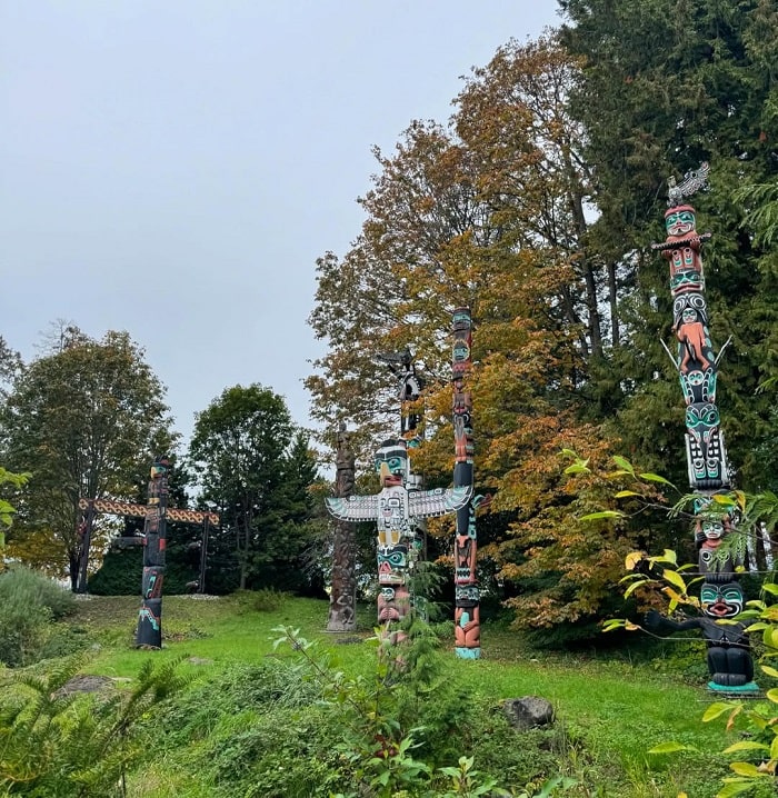 Tham quan Di sản bản địa là việc cần làm ở công viên Stanley Vancouver