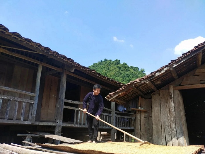 Làng Tày Bản Giuồng Cao Bằng là điểm đến không thể bỏ qua khi đi Cao Bằng