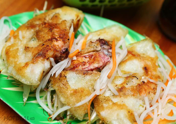 cẩm nang du lịch Cam Ranh - Lớp nhân bánh xèo