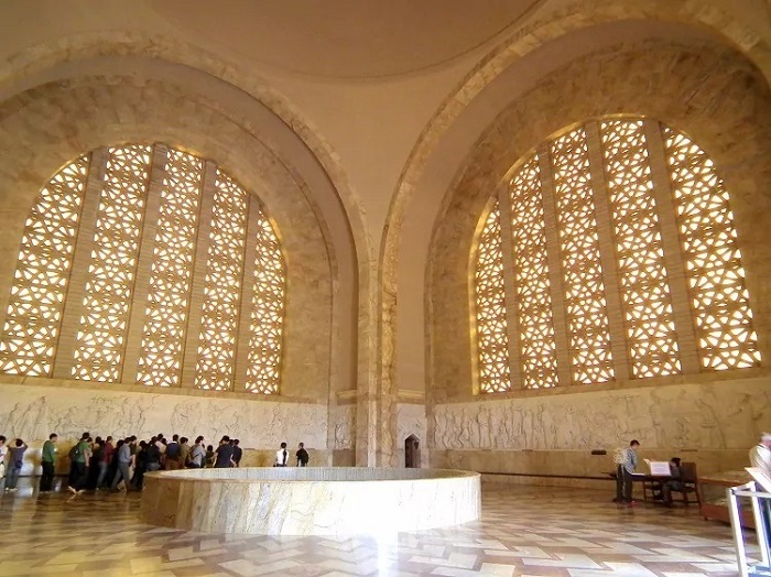 Sảnh anh hùng ở đài tưởng niệm Voortrekker Nam Phi