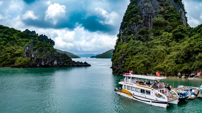 tàu cao tốc ra Cô Tô - Tàu Phúc Thịnh