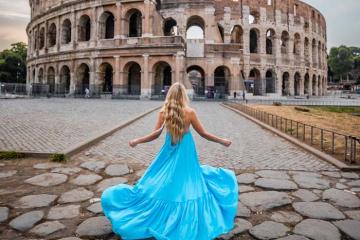 Thăm đấu trường La Mã cổ đại Colosseum huyền thoại ở Ý