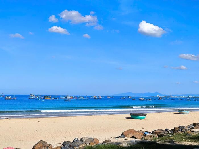 bãi biển Long Thuỷ