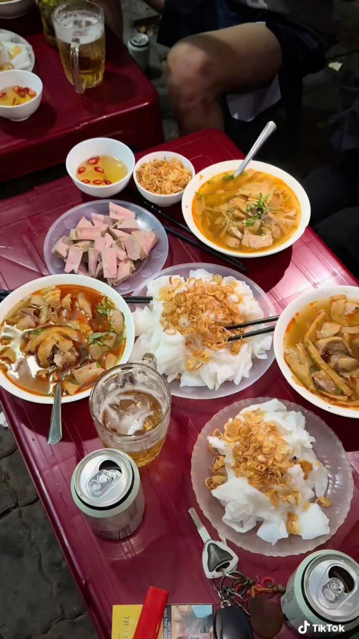 quán xáo vịt bánh mướt ở Vinh Nghệ An