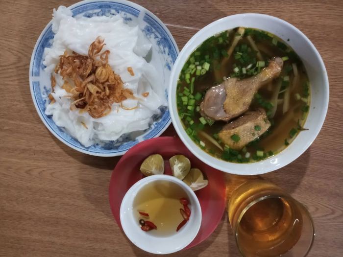 quán xáo vịt bánh mướt ở Vinh Nghệ An
