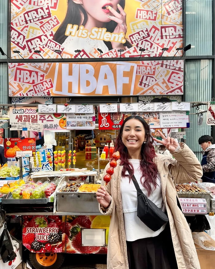 Khám phá tinh hoa ẩm thực đường phố tại khu phố Myeongdong Hàn Quốc