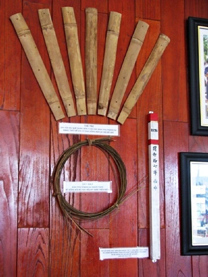 Các hiện vật ở bảo tàng hải đội Hoàng Sa kiêm quản Bắc Hải