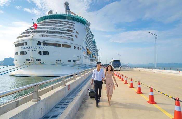 Cảng tàu khách quốc tế Hạ Long - điểm check in