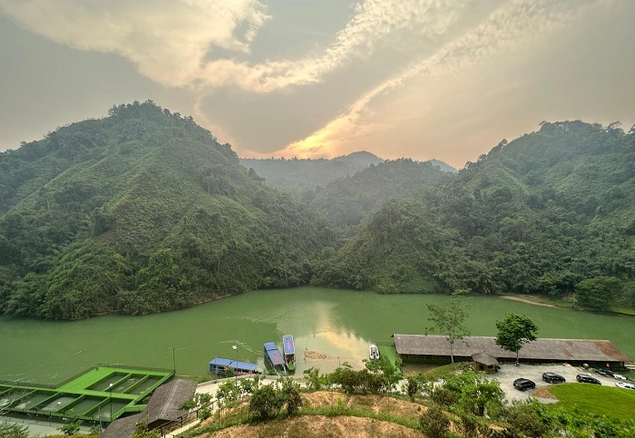 Cát Lý Camping Hà Giang cách trung tâm thành phố Hà Giang 15 km
