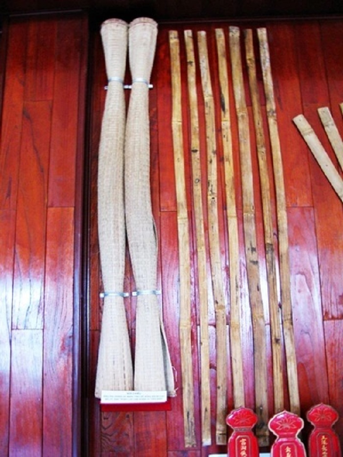 Các hiện vật ở bảo tàng hải đội Hoàng Sa kiêm quản Bắc Hải