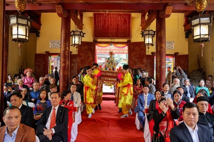 đền Bạch Mã Hà Nội - lễ hội