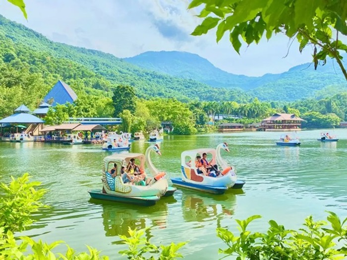 hồ Suối Hai Ba Vì - Khu du lịch Ao Vua