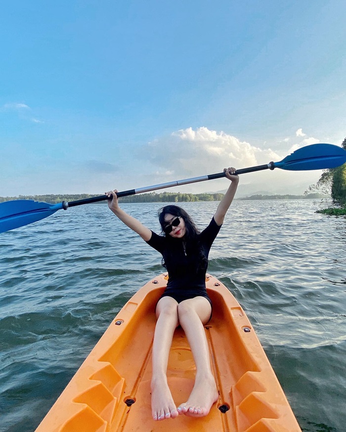 hồ Suối Hai Ba Vì - chèo thuyền