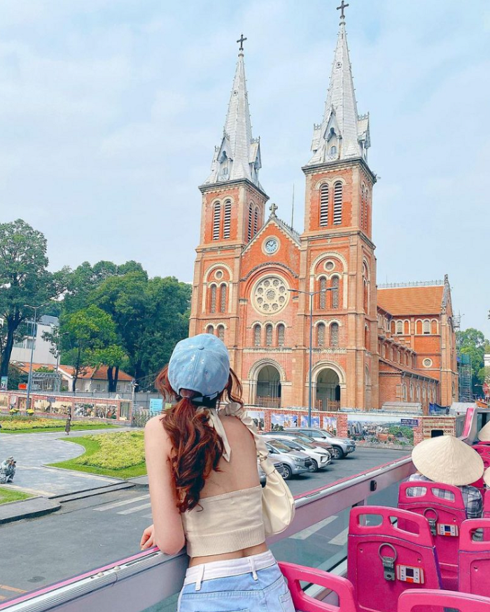 Lịch sử Sài Gòn qua các công trình kiến trúc nổi tiếng - nhà thờ Đức Bà