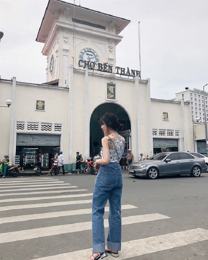 Lịch sử Sài Gòn qua các công trình kiến trúc nổi tiếng - chợ Bến Thành