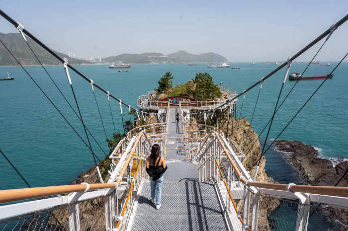 Nên đi du lịch Busan hay Seoul - Songdo Beach
