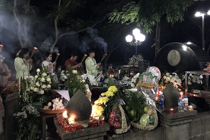 Những điều kiêng kỵ khi đi lễ Cô Sáu lời nói hành động