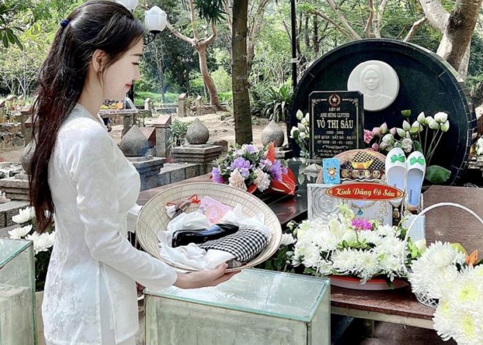 Những điều kiêng kỵ khi đi lễ Cô Sáu trang phục