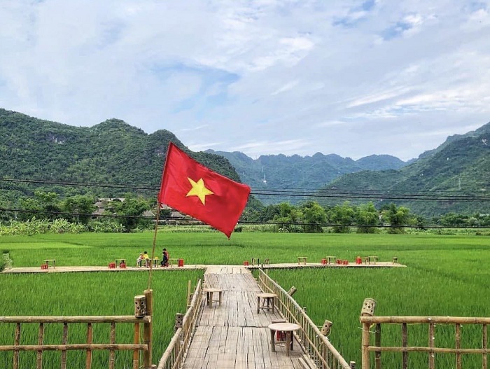 Cà phê Cánh Đồng là quán cà phê đẹp ở Mai Châu nằm ở Nà Phòn