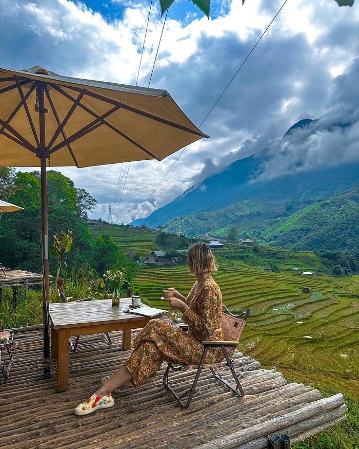 Chụp ảnh sống ảo tại Sailing Sapa là hoạt động thú vị khi tới bãi đá cổ Sapa