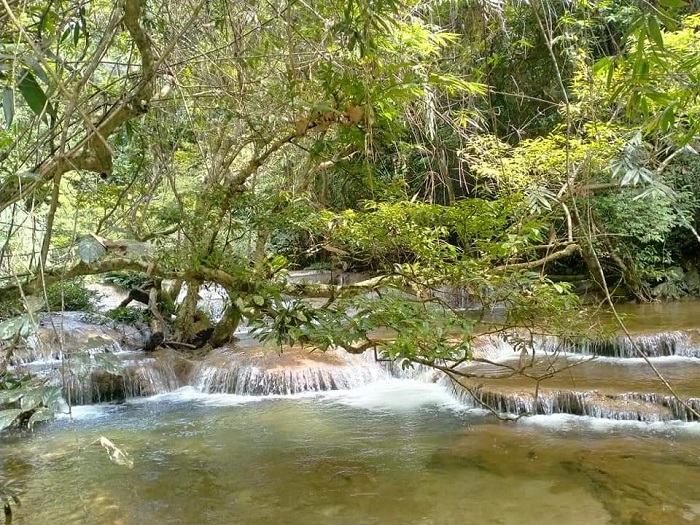 Suối Bản Lù Bắc Kạn đẹp thế này, check in ngay thôi