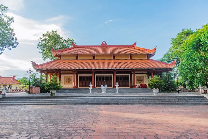 Chiêm ngưỡng điện thờ Tây Sơn Tam Kiệt