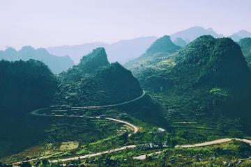 Dốc chữ M Hà Giang – góc check in đẹp mười điểm không-có-nhưng 