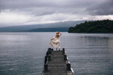 Vẻ đẹp mơ màng của hồ Rotorua New Zealand