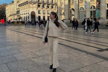 Choáng ngợp trước vẻ đẹp tráng lệ của nhà hát lớn Bordeaux Pháp