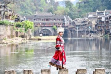 Trương Gia Giới - Phượng Hoàng Cổ Trấn ở đâu? Có cảnh gì đẹp?