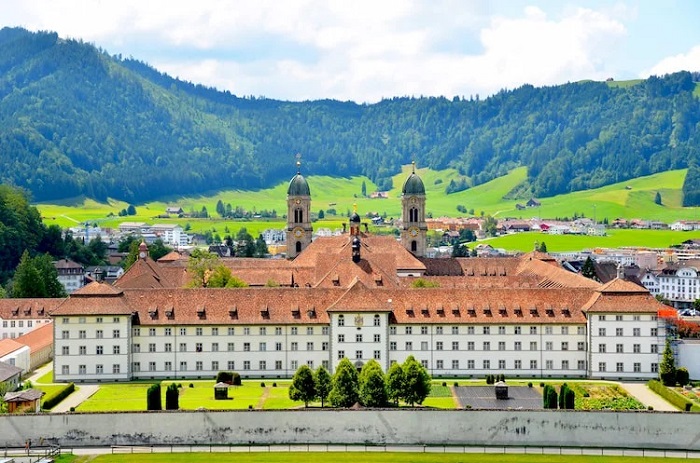 Chiêm ngưỡng tu viện Einsiedeln Thụy Sĩ