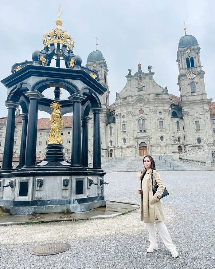 Check in tu viện Einsiedeln Thụy Sĩ