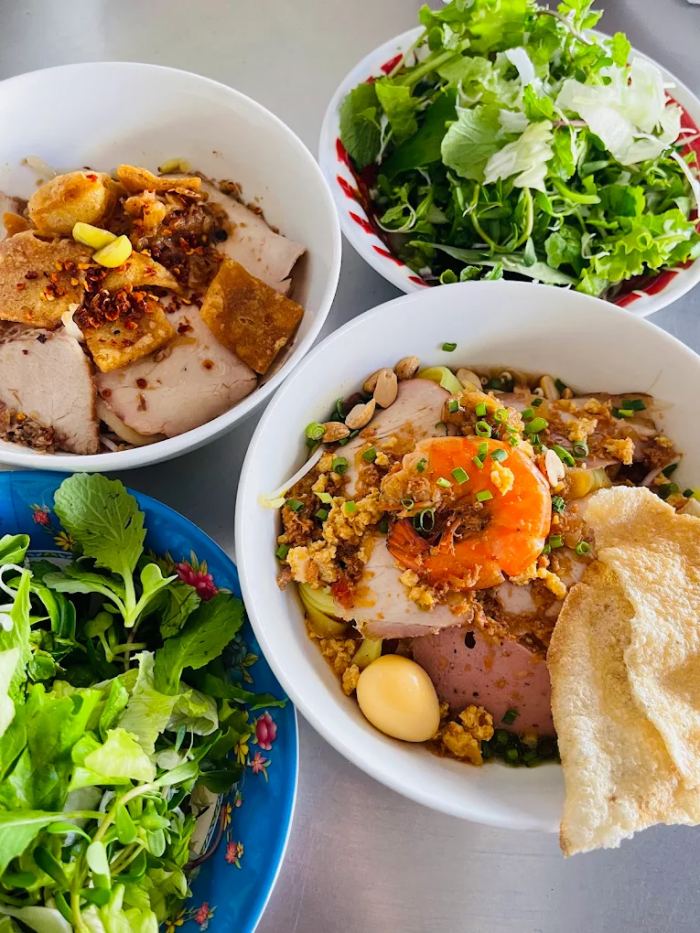 món ăn sáng ở Hội An Mì Quảng món ăn sáng ở Hội An Mì Quảng