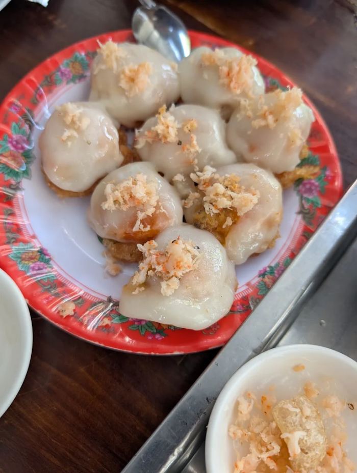 Bánh ram ít Huế quán Bà Đỏ