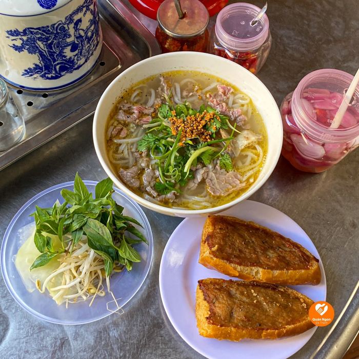 món ăn sáng ở Hội An phở món ăn sáng ở Hội An phở