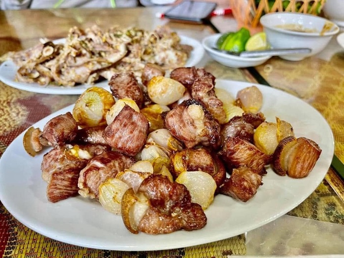 Món ngon từ thịt dê ở nhà hàng Dũng Phố Núi được thực khách tấm tắc khen ngợi - Ảnh: Fanpage Nhà hàng Dũng Phố Núi