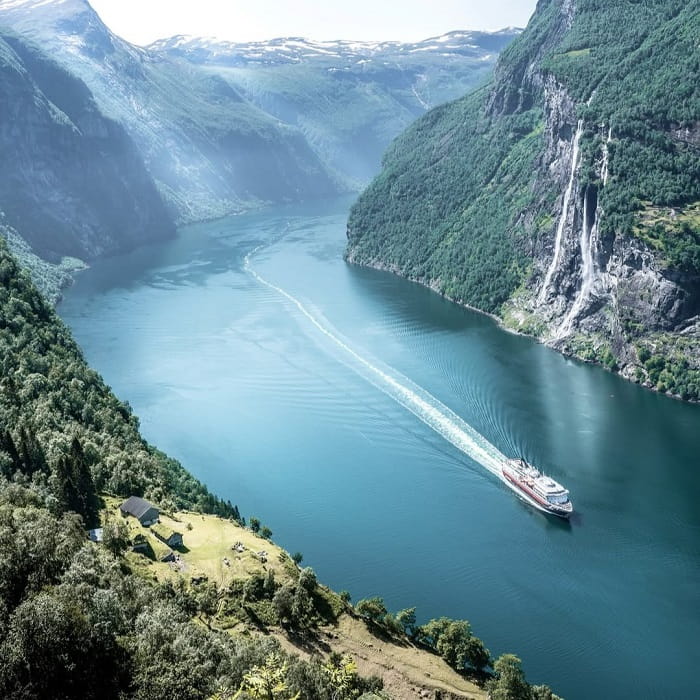 Khám phá vịnh Geirangerfjord Na Uy