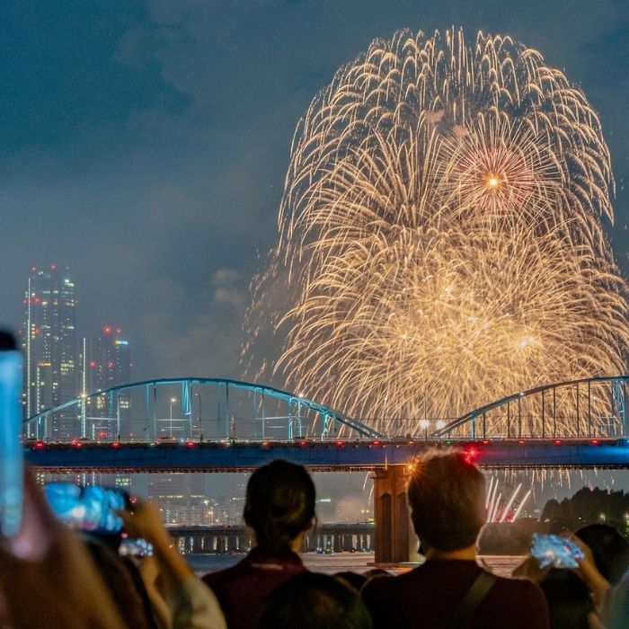 Không khí sôi động của lễ hội mùa thu Hàn Quốc – Pháo hoa Quốc tế Seoul