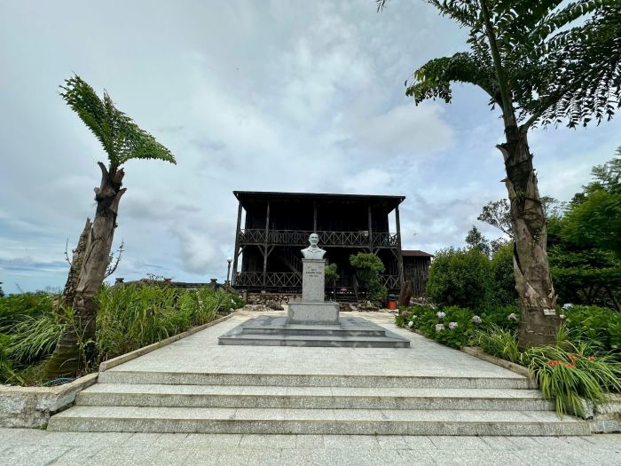 những ngọn núi đẹp nhất Nha Trang những ngọn núi đẹp nhất Nha Trang