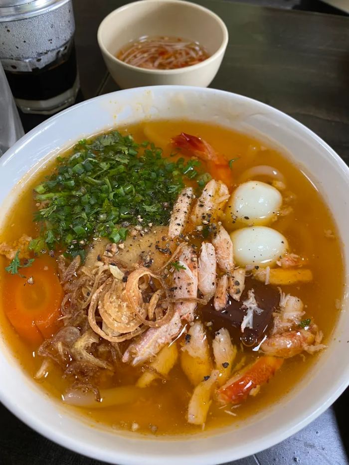 món ăn sáng ngon ở Phú Quốc bánh canh ghẹ