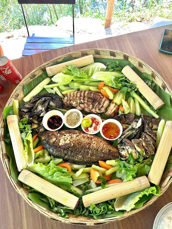 Aladdin Đồng Văn Hà Giang phục vụ đa dạng các món ngon cho du khách