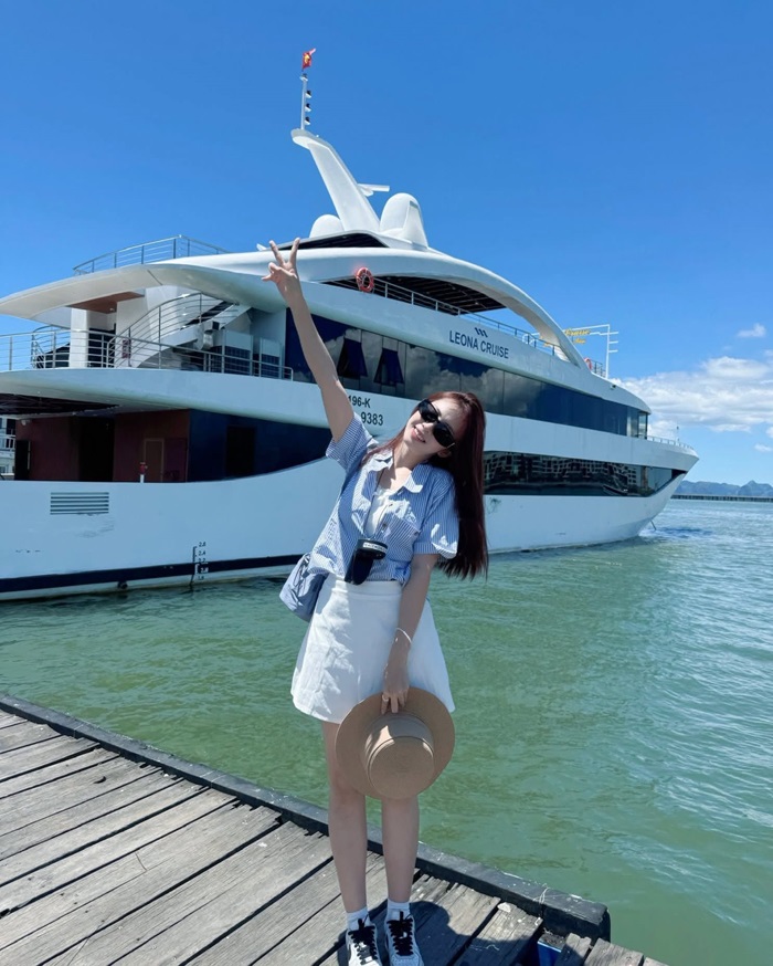 du thuyền Hạ Long 1 ngày - check in