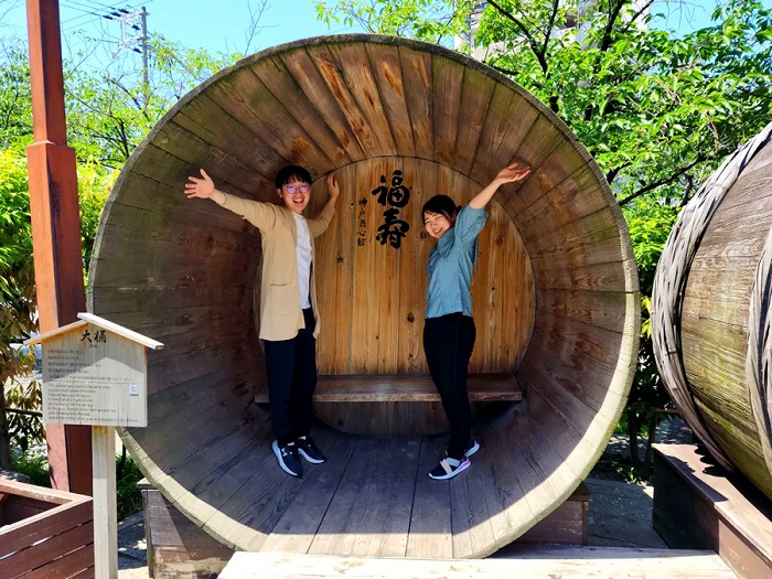 Tham quan đền Meiji Jingu - Thùng sake và rượu vang
