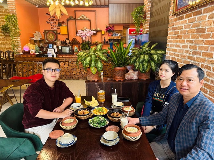 quán cơm ngon Bắc Ninh - Cơm Niêu Nguyễn Gia