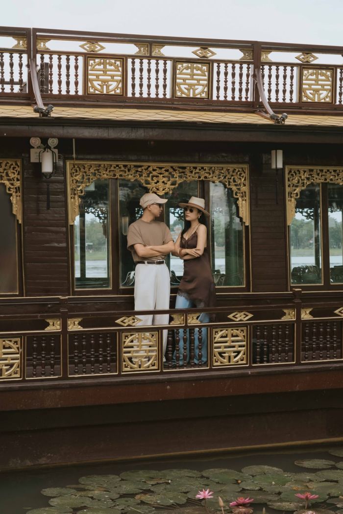 du thuyền nhà hàng ở Huế