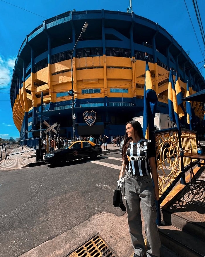 Sân vận động La Bombonera là điểm tham quan gần đại lộ Corrientes Argentina 