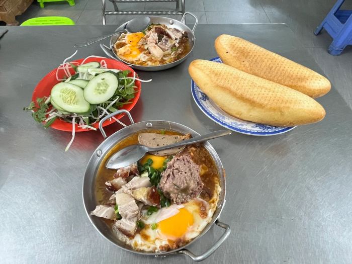 quán ăn khuya ở Đà Nẵng cô thông